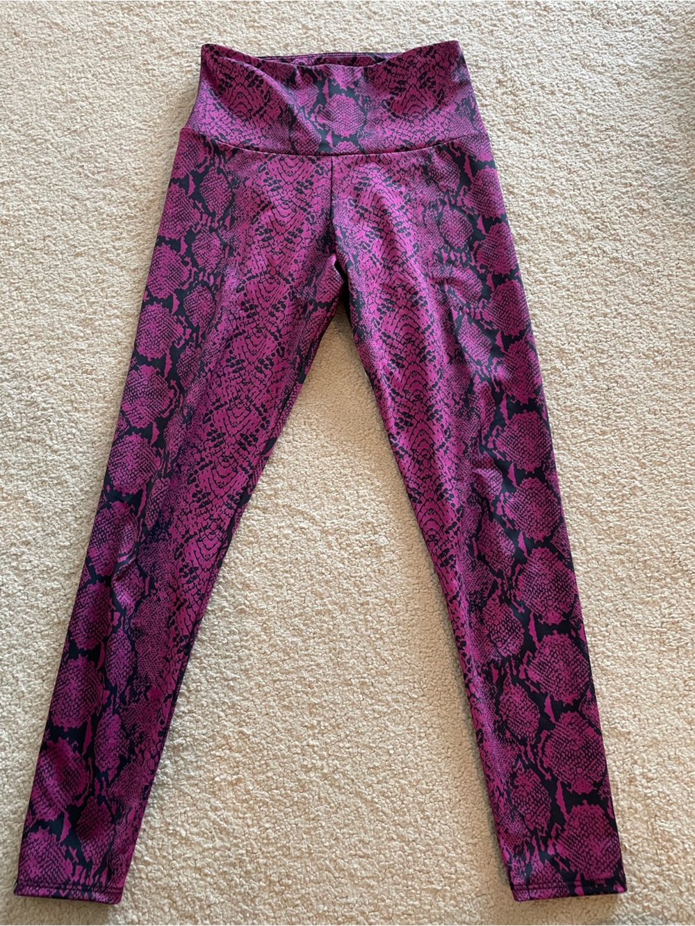 Onzie Purple & Black Snake-Print Activewear Leggings